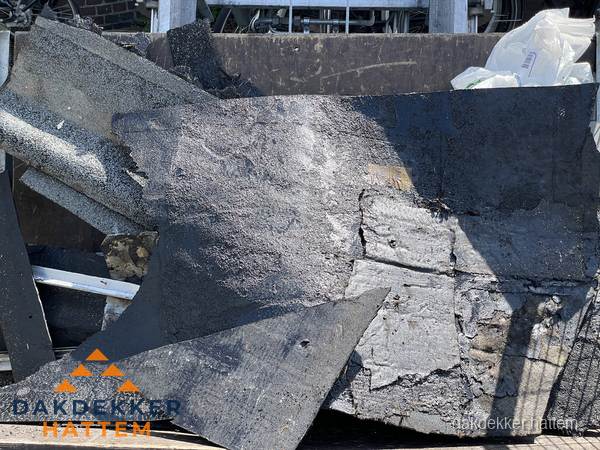 Kosten dakrenovatie: afvoer oud dakmateriaal in Hattem Kosten dakrenovatie: afvoer oud dakmateriaal in Hattem